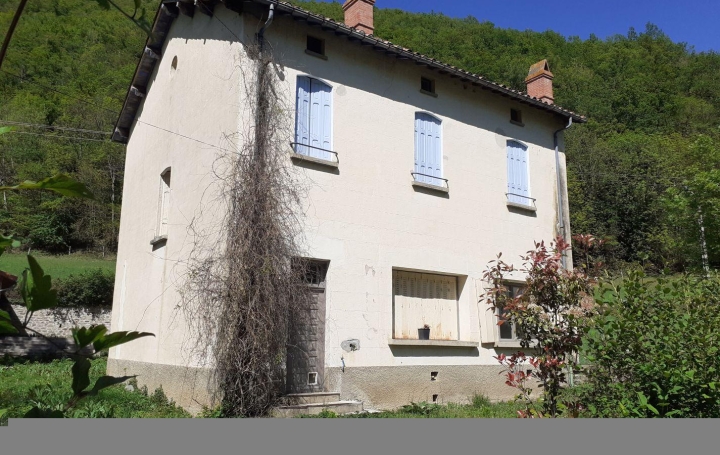 Maison LE TECH 228 m2 158 500 € Maison LE TECH 228 m2 158 500 €