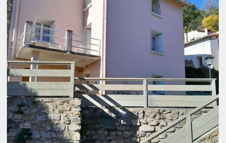 Maison   MONTFERRER  103 m2 135 000 € 