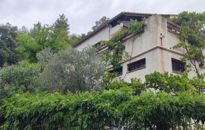 Villa AMELIE-LES-BAINS-PALALDA 239 m2 370 000 € Villa AMELIE-LES-BAINS-PALALDA 239 m2 370 000 €