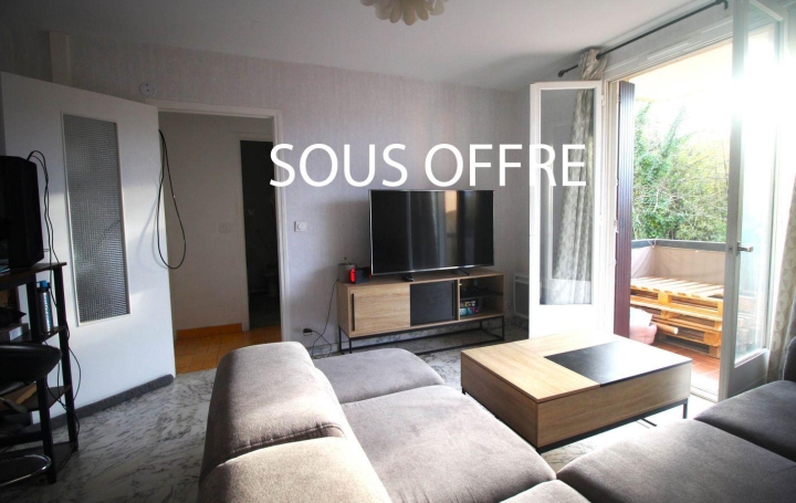 Appartement P2 CERET 35 m2 89 000 € Appartement P2 CERET 35 m2 89 000 €
